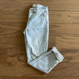 LOFT Petite Light Wash Girlfriend Distressed Denim - Size 0P